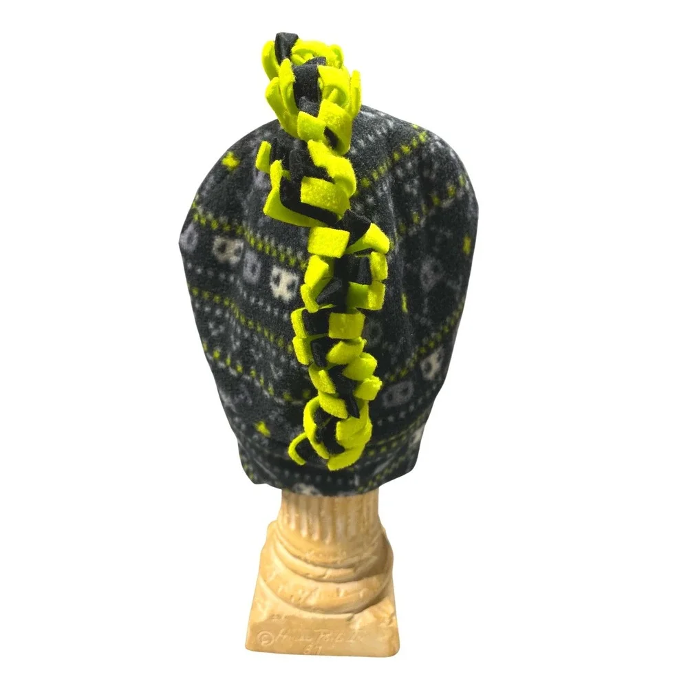 Kids 4-7 Years Fun Skull Pattern Fleece Trapper Gaming Hat with Mohawk‎ & Braid